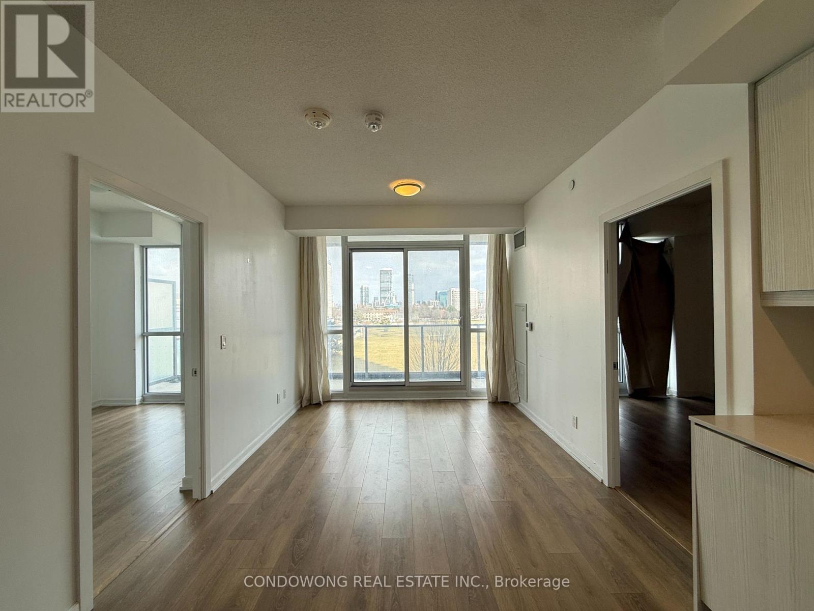 409 - 32 Forest Manor Road, Toronto, Ontario  M2J 0H2 - Photo 2 - C12924516