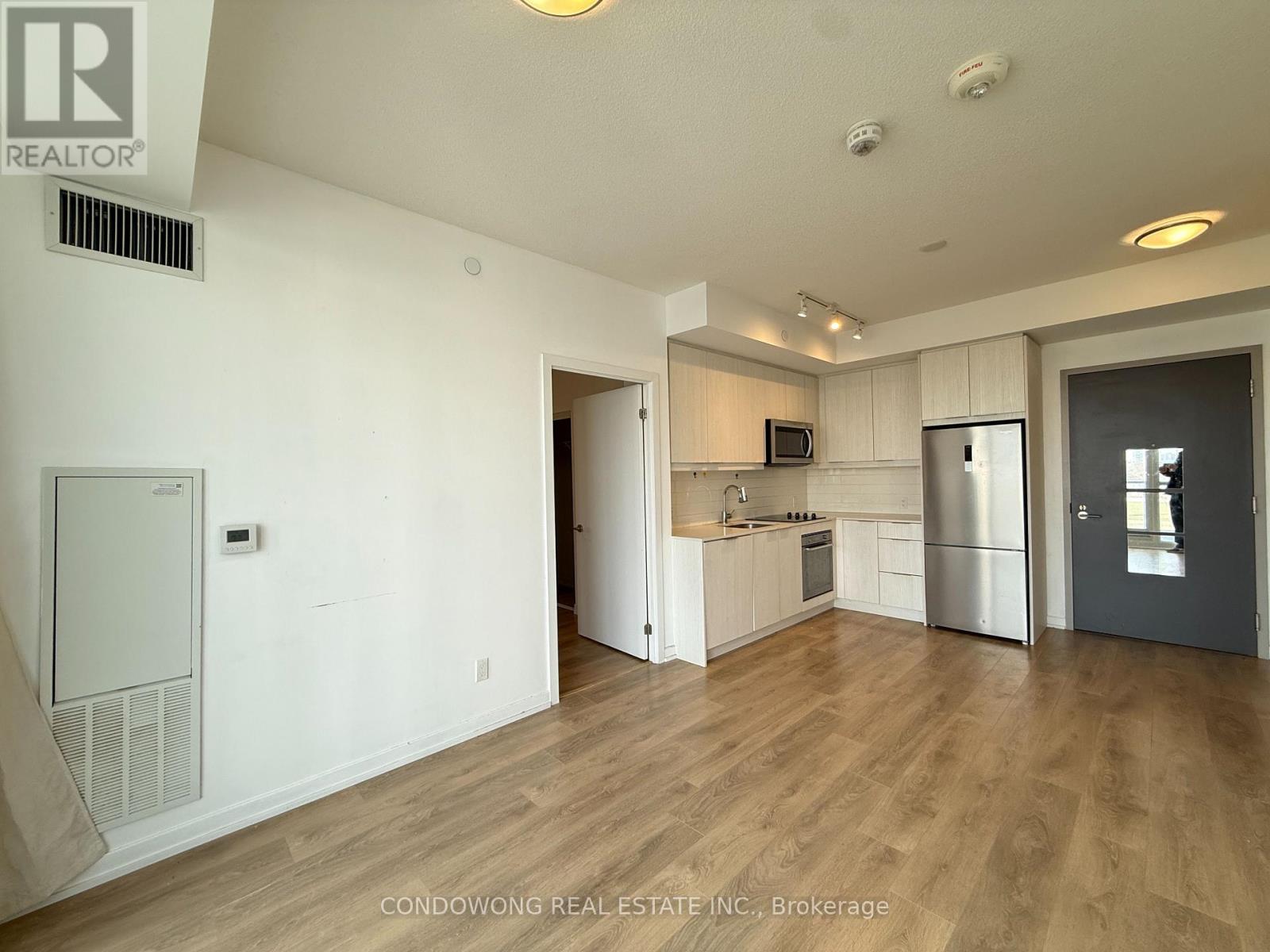 409 - 32 Forest Manor Road, Toronto, Ontario  M2J 0H2 - Photo 5 - C12924516