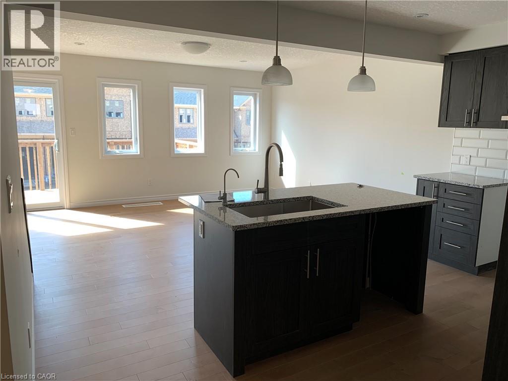 125 Hollybrook Trail, Kitchener, Ontario N2R 0P1 - Photo 5 - 40815908