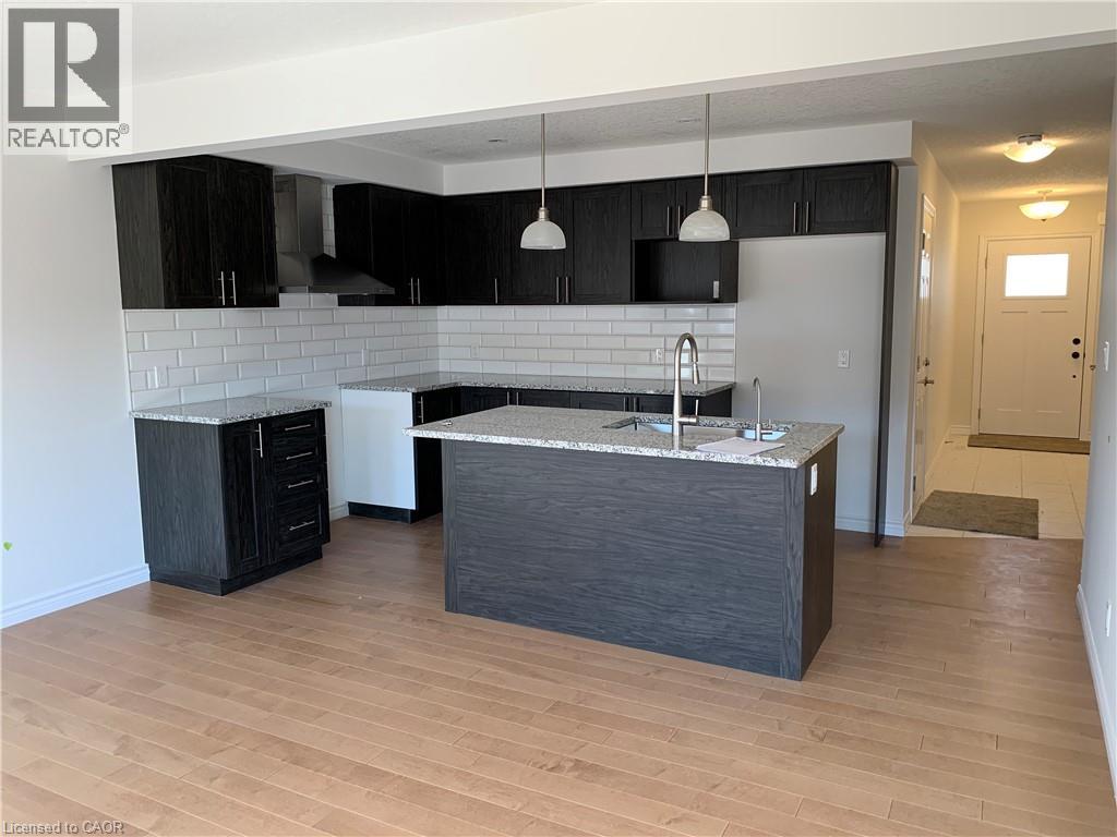 125 Hollybrook Trail, Kitchener, Ontario N2R 0P1 - Photo 9 - 40815908