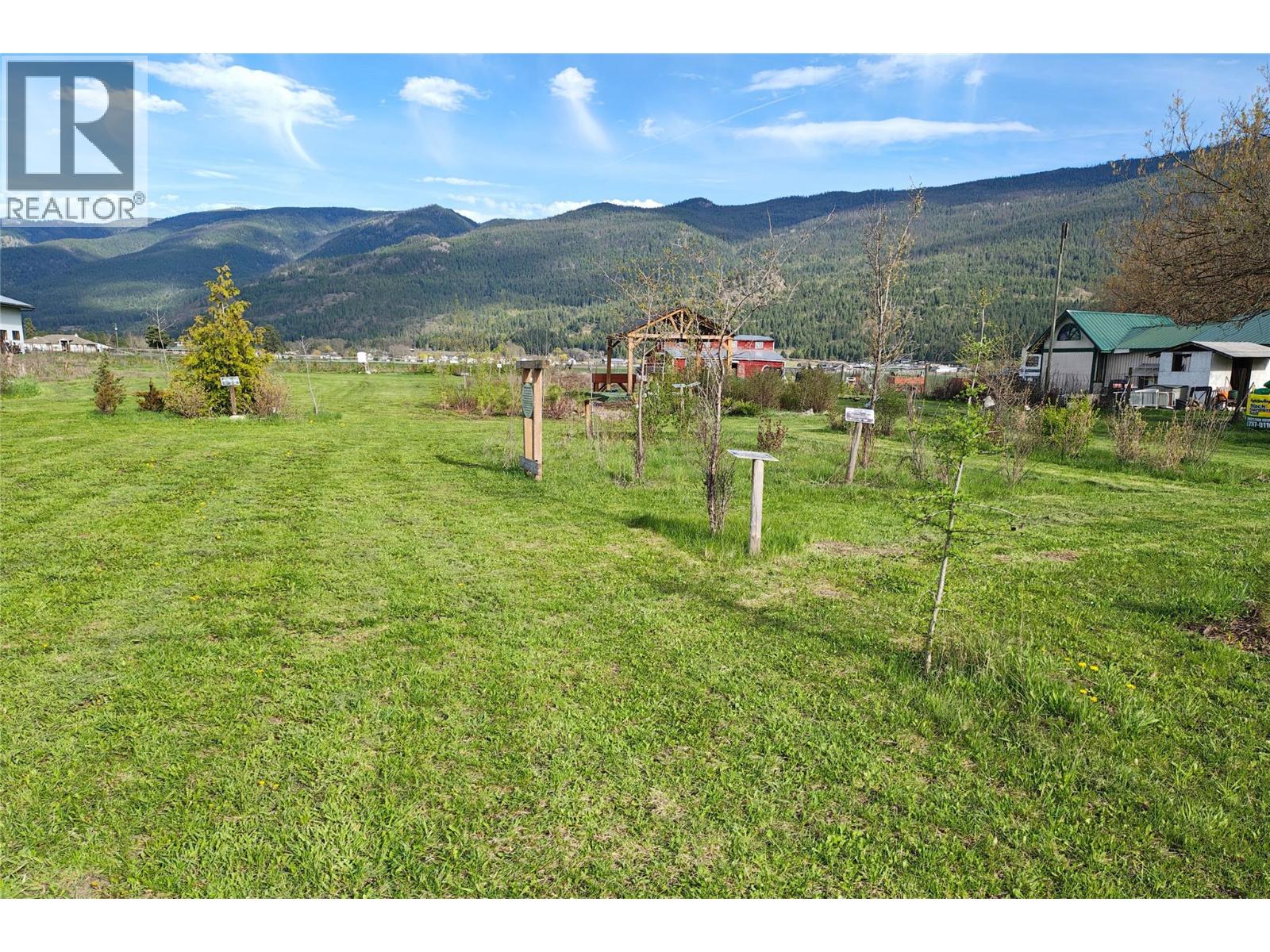 1978 Pleasant Valley Road, Spallumcheen, British Columbia V4Y 0T7 - Photo 48 - 10376530