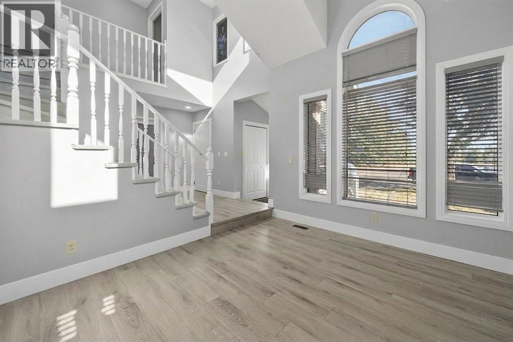 55 Millrise Way Sw, Calgary, Alberta  T2Y 2M7 - Photo 4 - A2296192