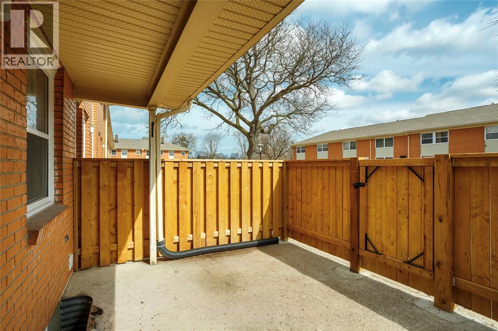 834 Exmouth Street Unit# 18, Sarnia, Ontario  N7T 5R2 - Photo 5 - 26006436