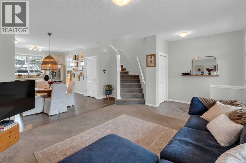 43 Sunrise Way, Cochrane, Alberta  T4C 2S3 - Photo 9 - A2287560