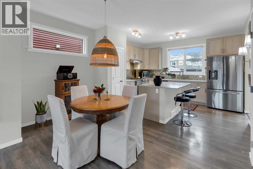 43 Sunrise Way, Cochrane, Alberta  T4C 2S3 - Photo 10 - A2287560