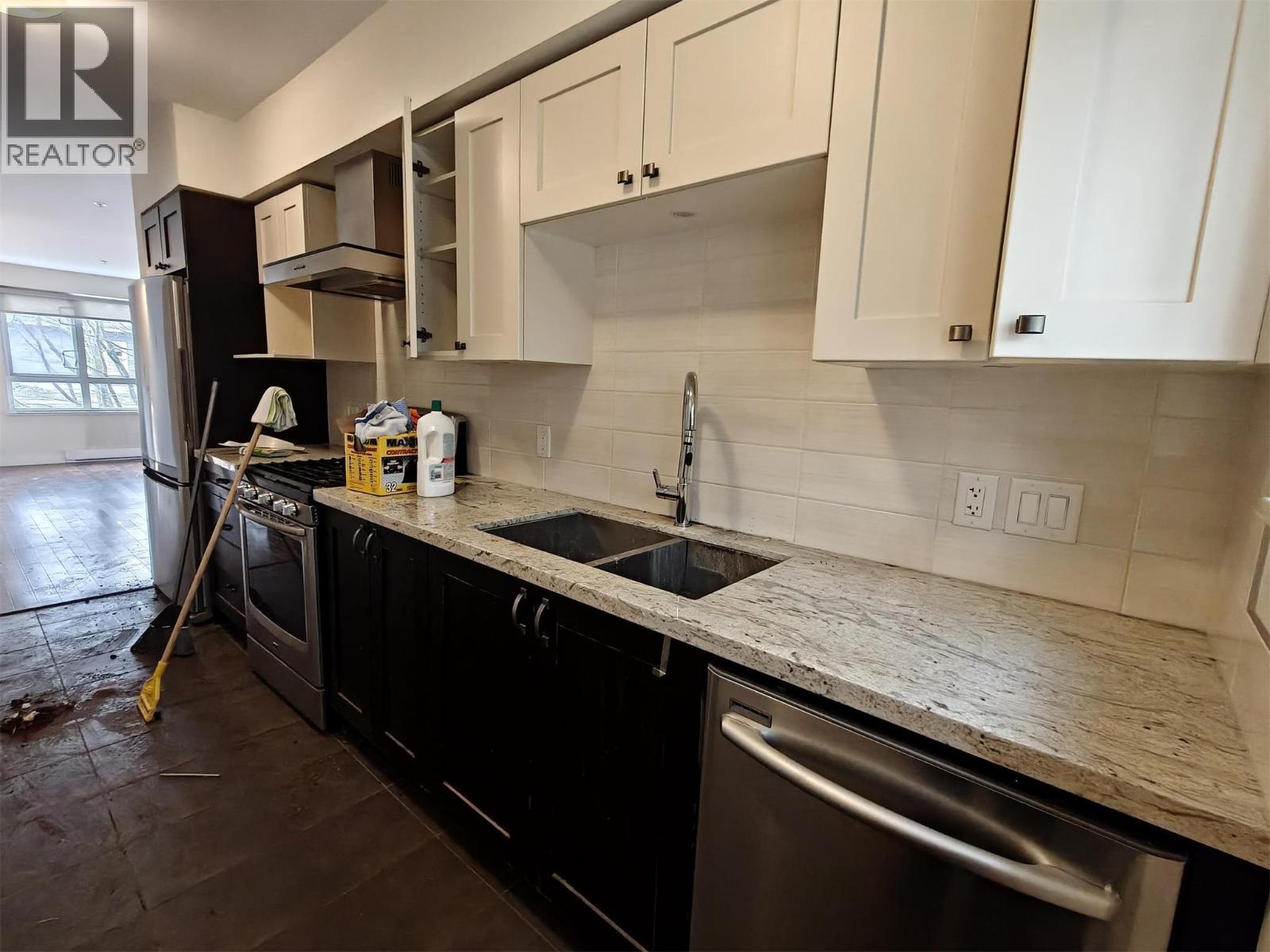 403 E 16th Avenue, Vancouver, British Columbia V5T 2T8 - Photo 5 - R3092190