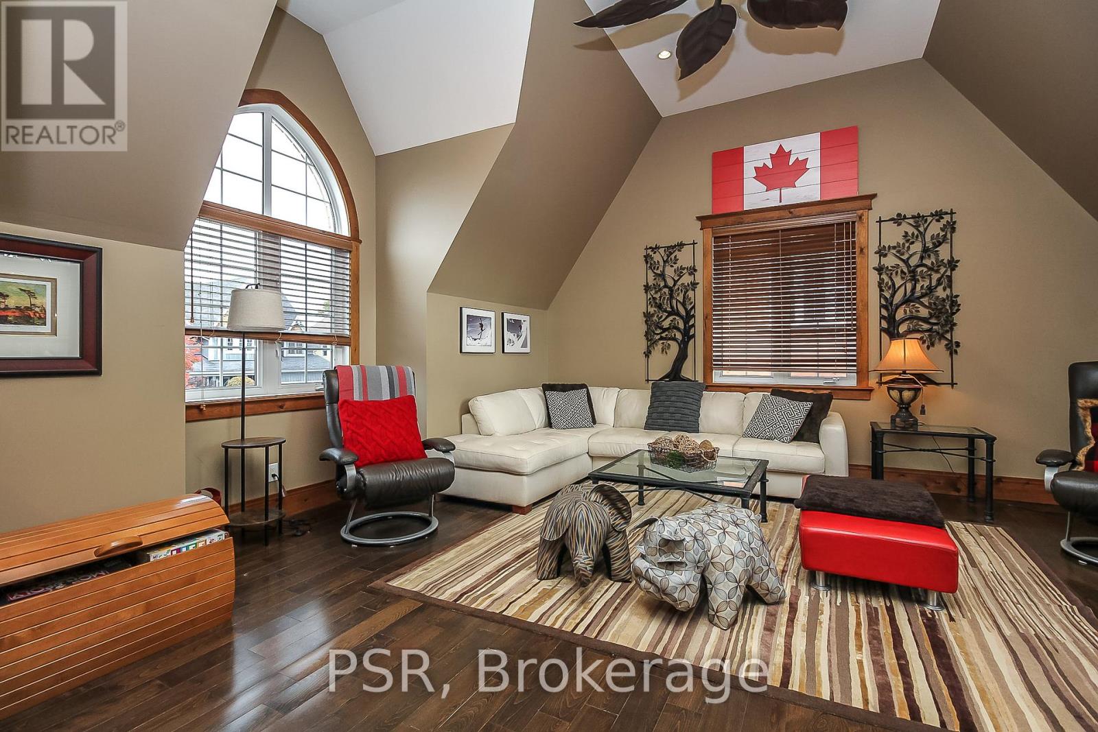 145 Snowbridge Way, Blue Mountains, Ontario  L9Y 0V1 - Photo 18 - X12932590