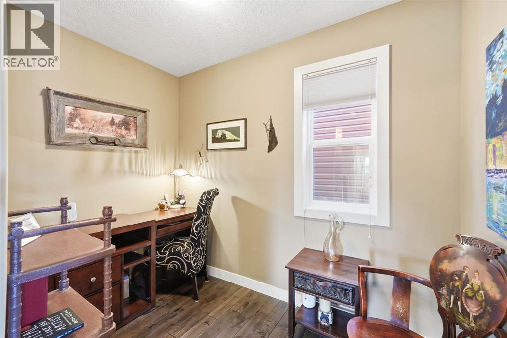 1 River Heights Green, Cochrane, Alberta  T4C 0J6 - Photo 15 - A2295374
