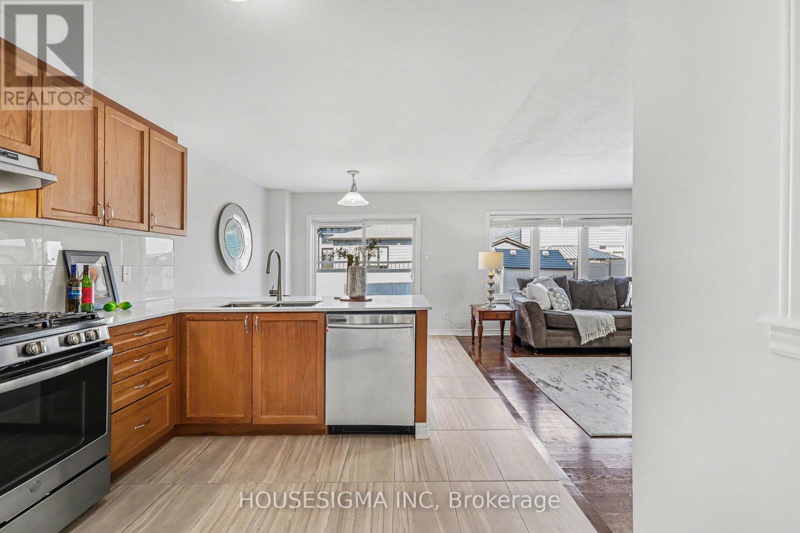 333 Rouncey Road, Ottawa, Ontario  K2V 0K4 - Photo 10 - X12932608