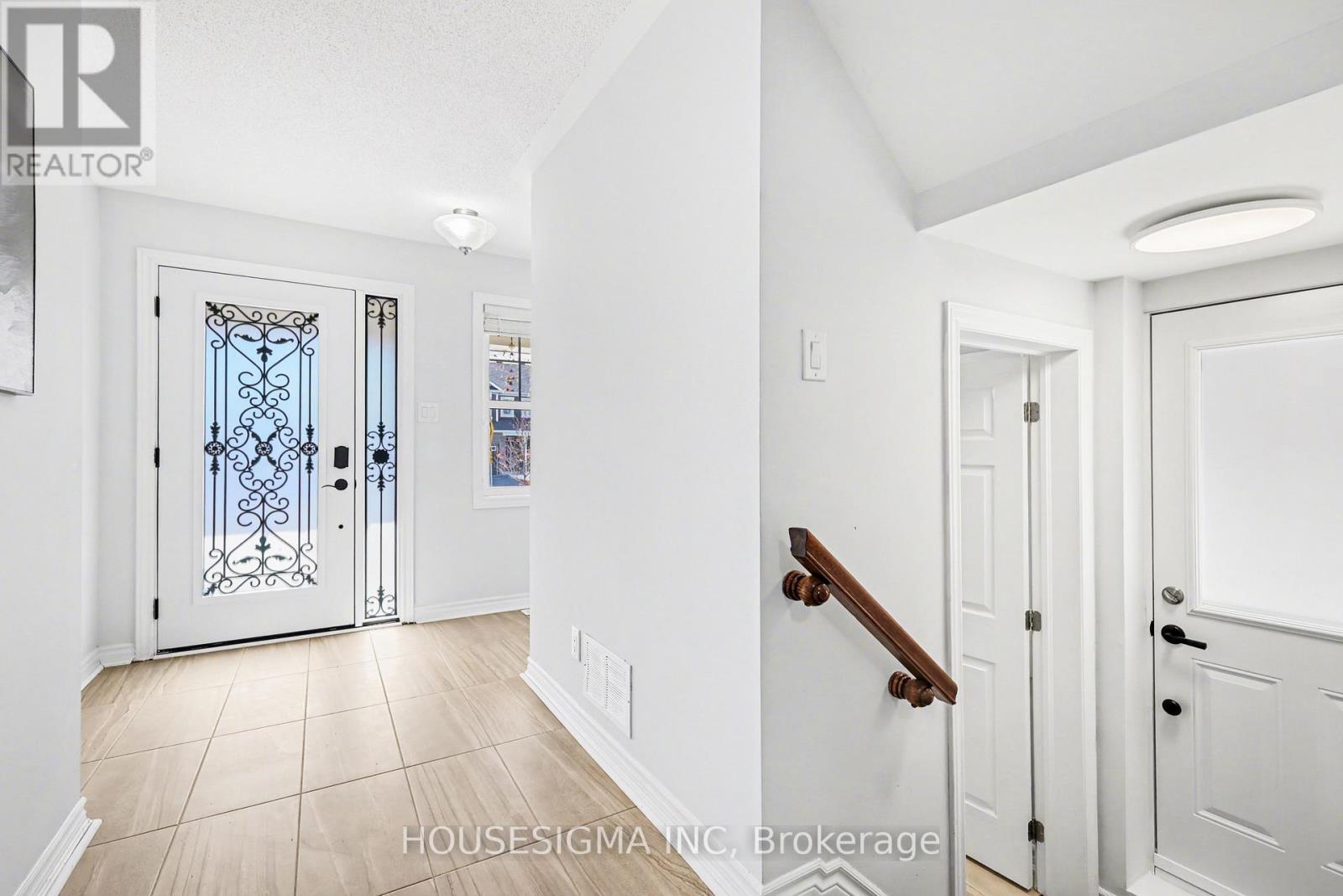 333 Rouncey Road, Ottawa, Ontario  K2V 0K4 - Photo 4 - X12932608