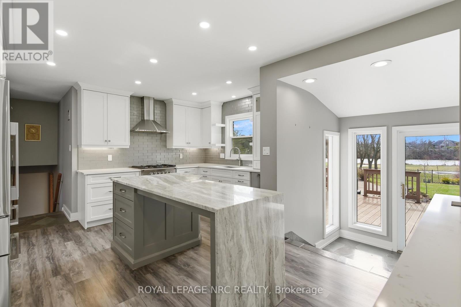 20 Colbeck Drive, Welland, Ontario  L3C 5B5 - Photo 10 - X12932610