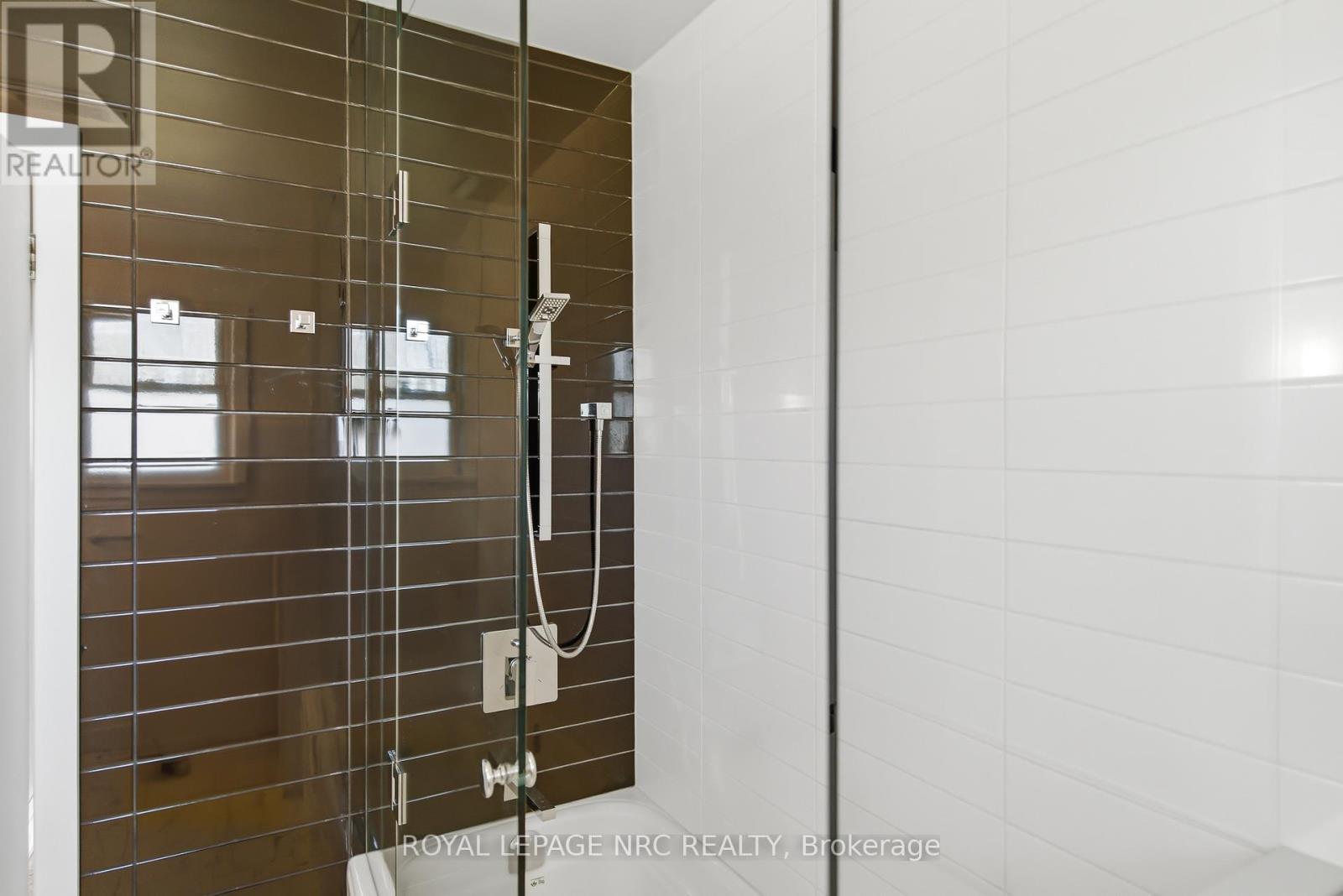 20 Colbeck Drive, Welland, Ontario  L3C 5B5 - Photo 22 - X12932610