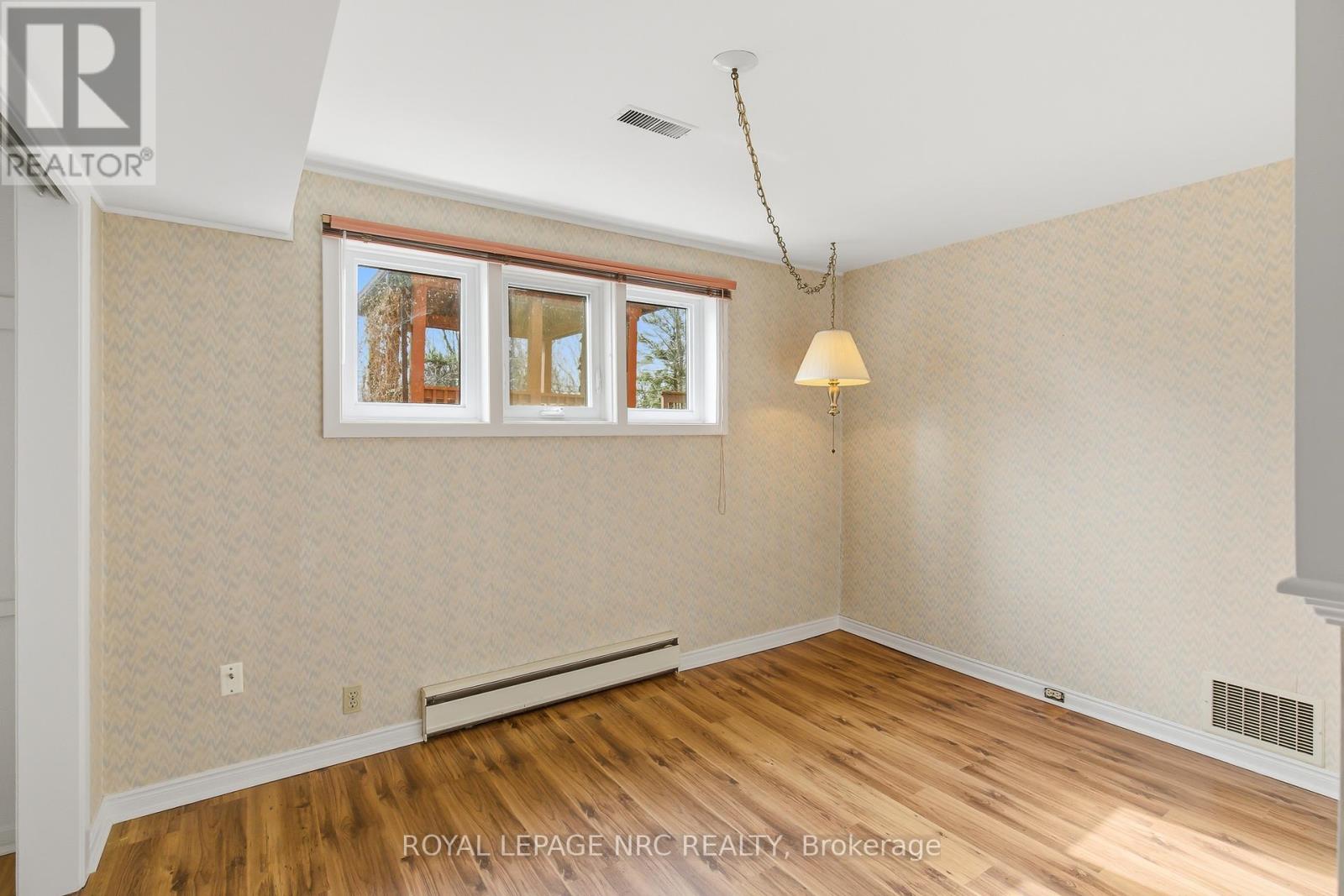 20 Colbeck Drive, Welland, Ontario  L3C 5B5 - Photo 25 - X12932610