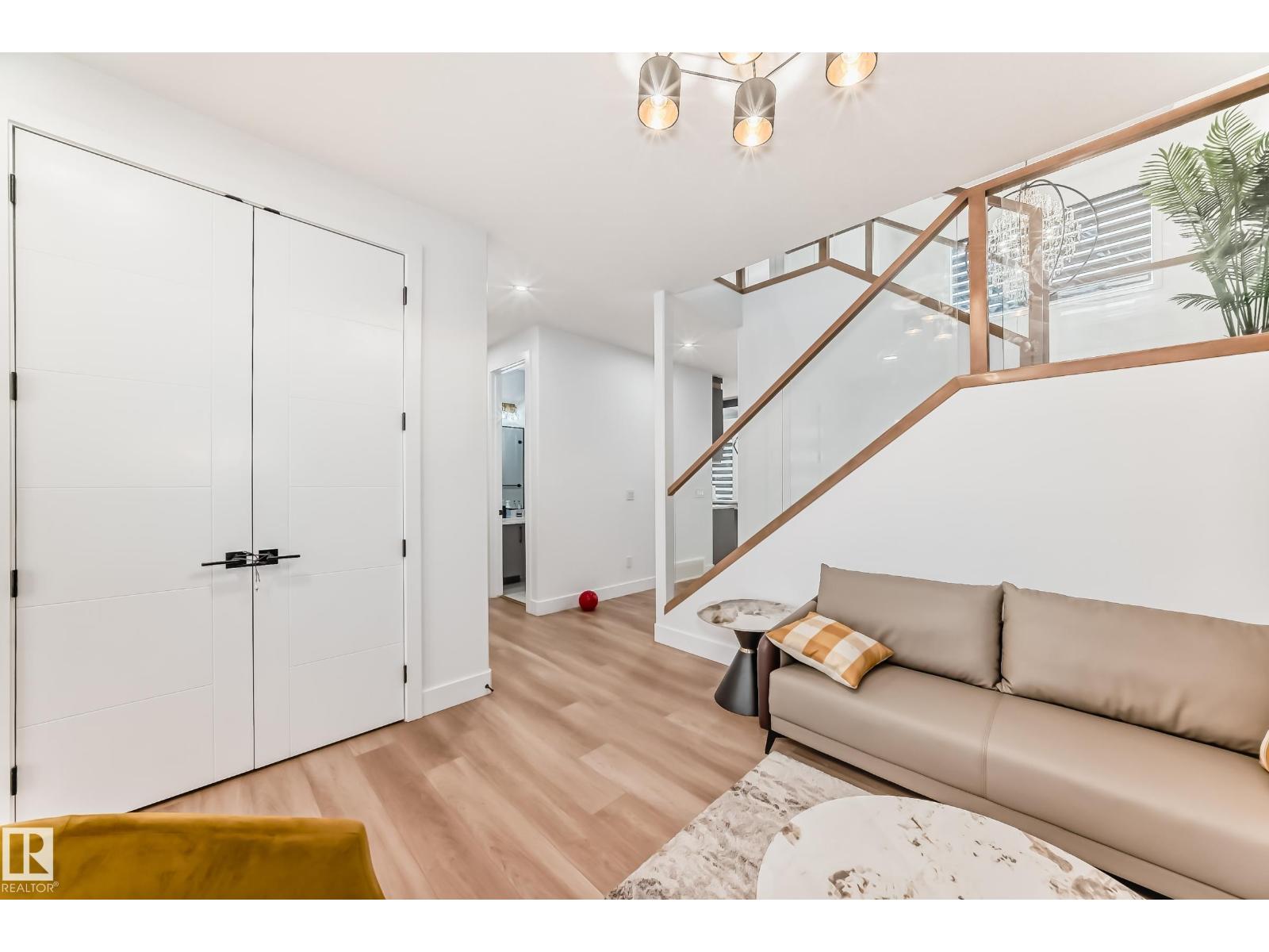 15108 11 St Nw, Edmonton, Alberta  T5Y 4C8 - Photo 6 - E4479596