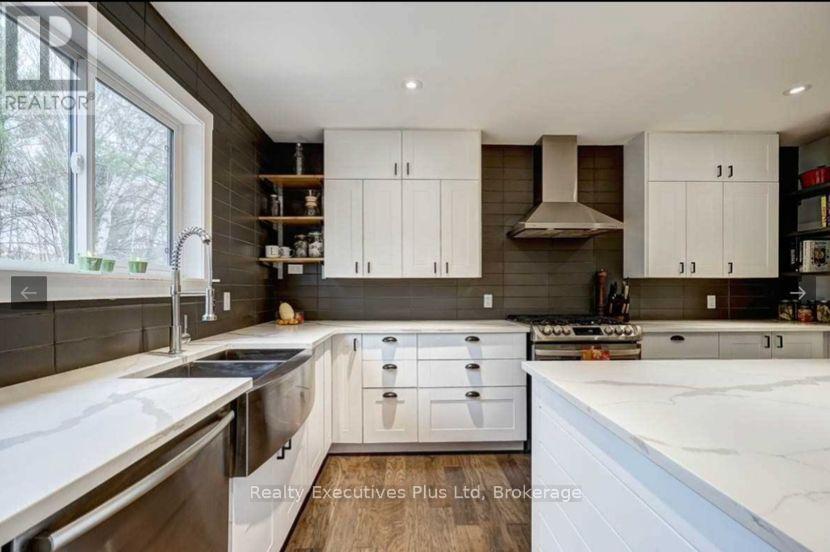 24 Birch Grove Drive, Oro-Medonte, Ontario  L4M 4Y8 - Photo 16 - S12916908