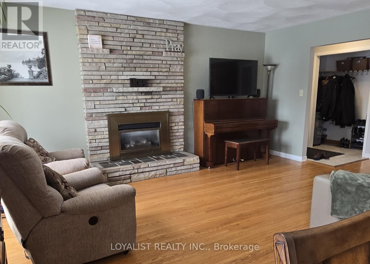 80 Lemoine Street, Belleville, Ontario  K8P 4G9 - Photo 9 - X12901934