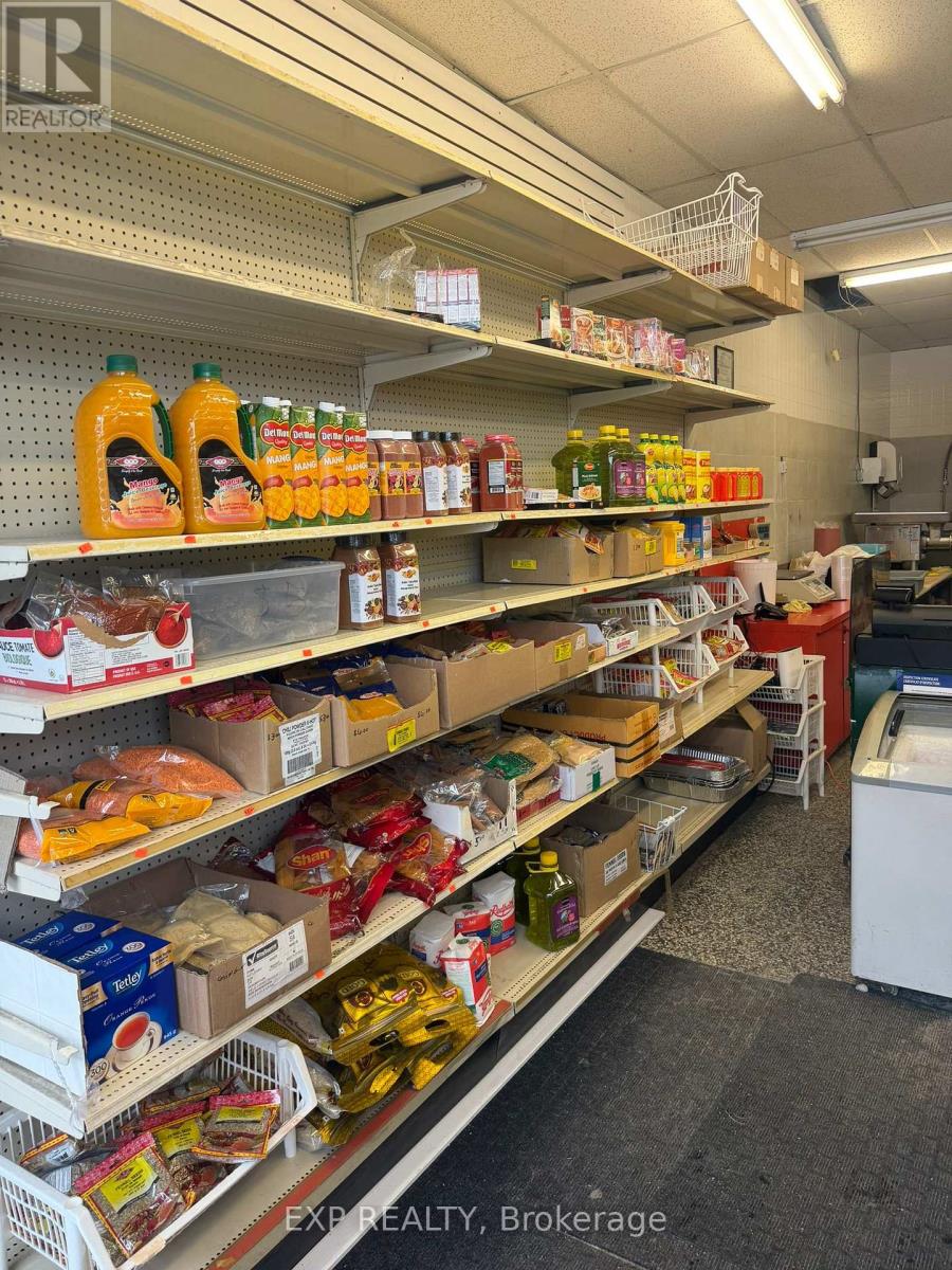 109 Mann Avenue E, Ottawa, Ontario  K1N 5A4 - Photo 2 - X12923312