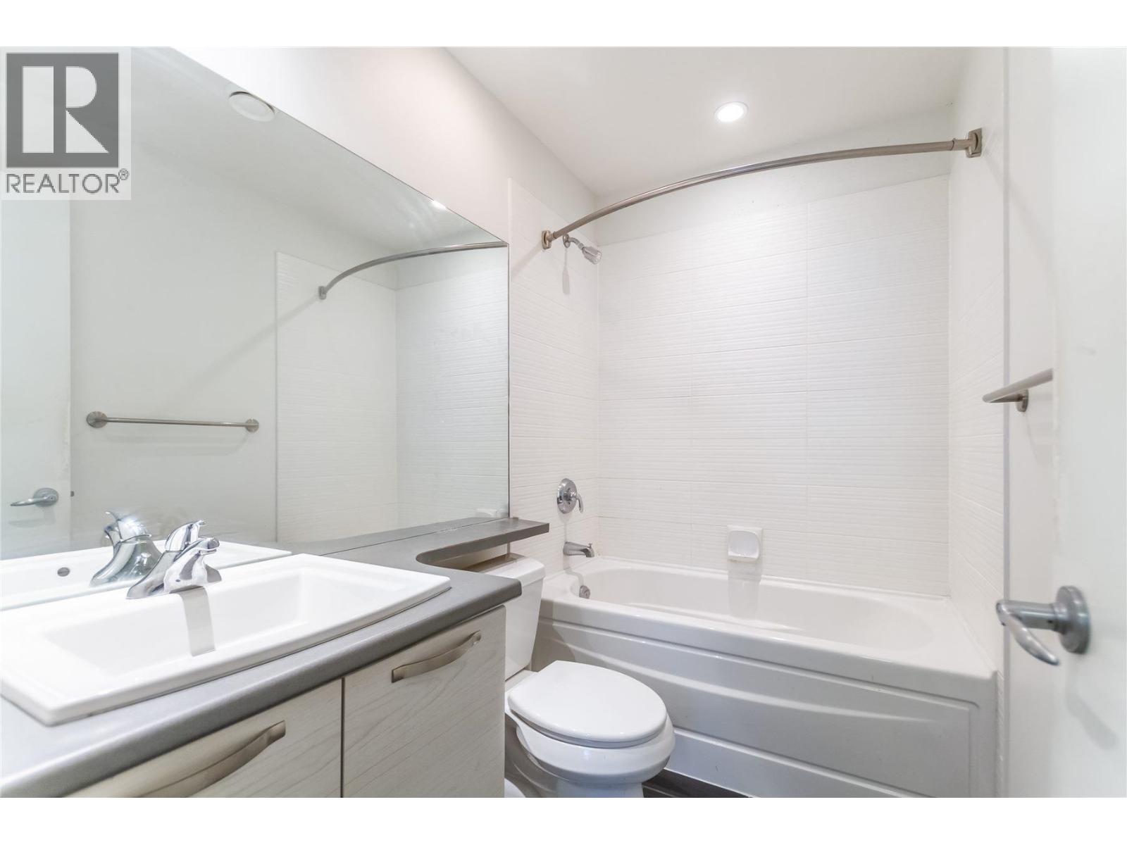 106 7428 Byrnepark Walk, Burnaby, British Columbia  V3N 0B4 - Photo 15 - R3104278