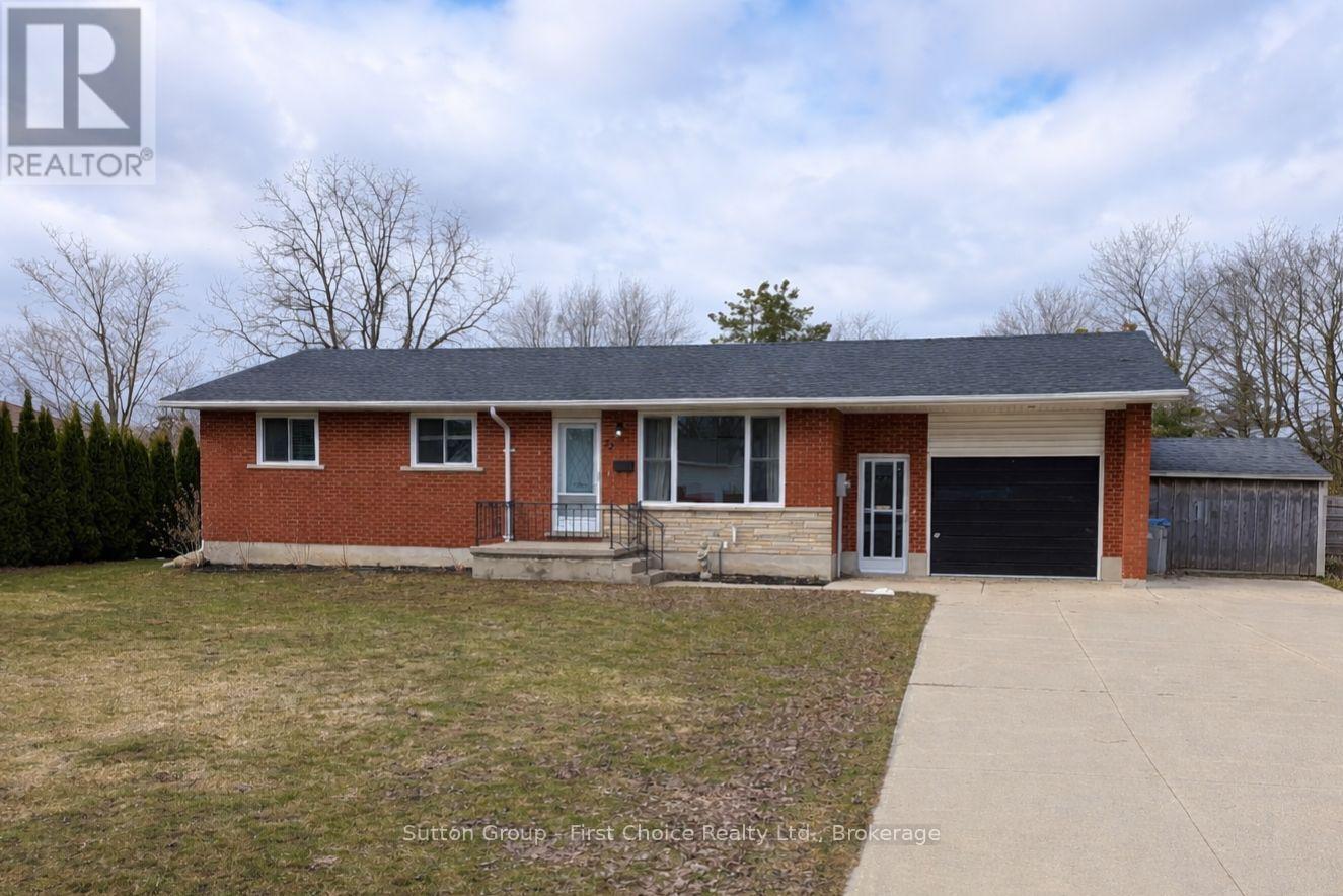 52 WATER STREET, Huron East, Ontario