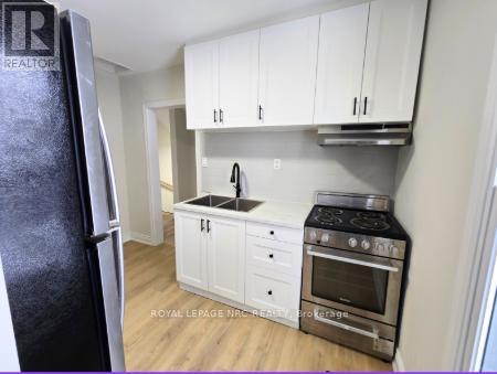 Unit 2 - 129 Durham Street, Port Colborne, Ontario  L3K 1E1 - Photo 9 - X12932630