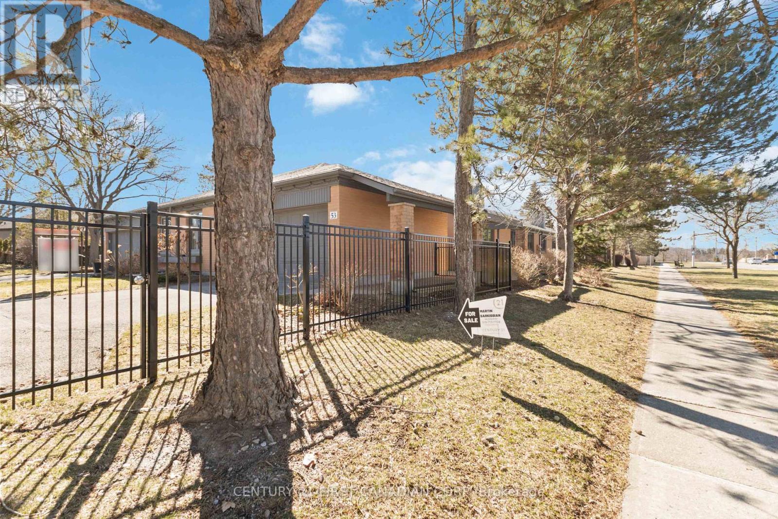 53 - 50 Fiddlers Green Road, London North, Ontario  N6H 4T4 - Photo 45 - X12931690