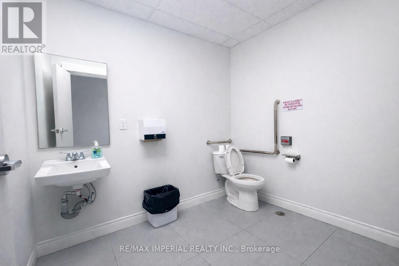 8 - 505 King Street W, Hamilton, Ontario L8P 1B9 - Photo 6 - X12932612