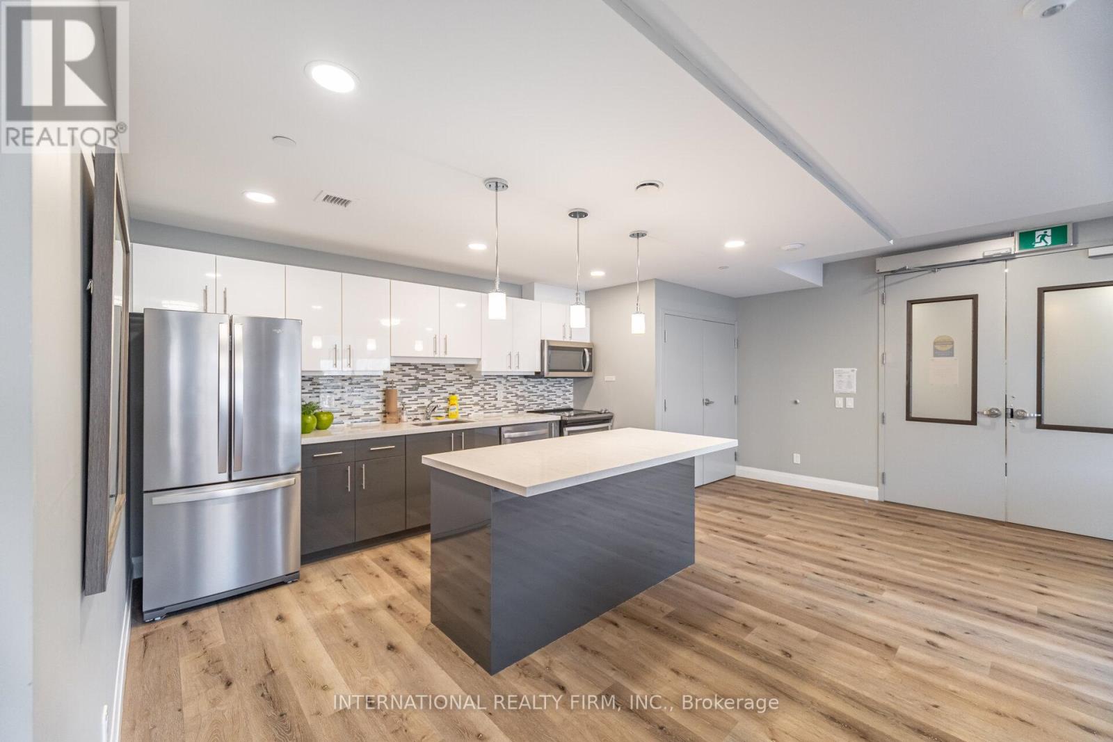 211 - 399 Queen Street S, Kitchener, Ontario N2G 0C4 - Photo 23 - X12932616