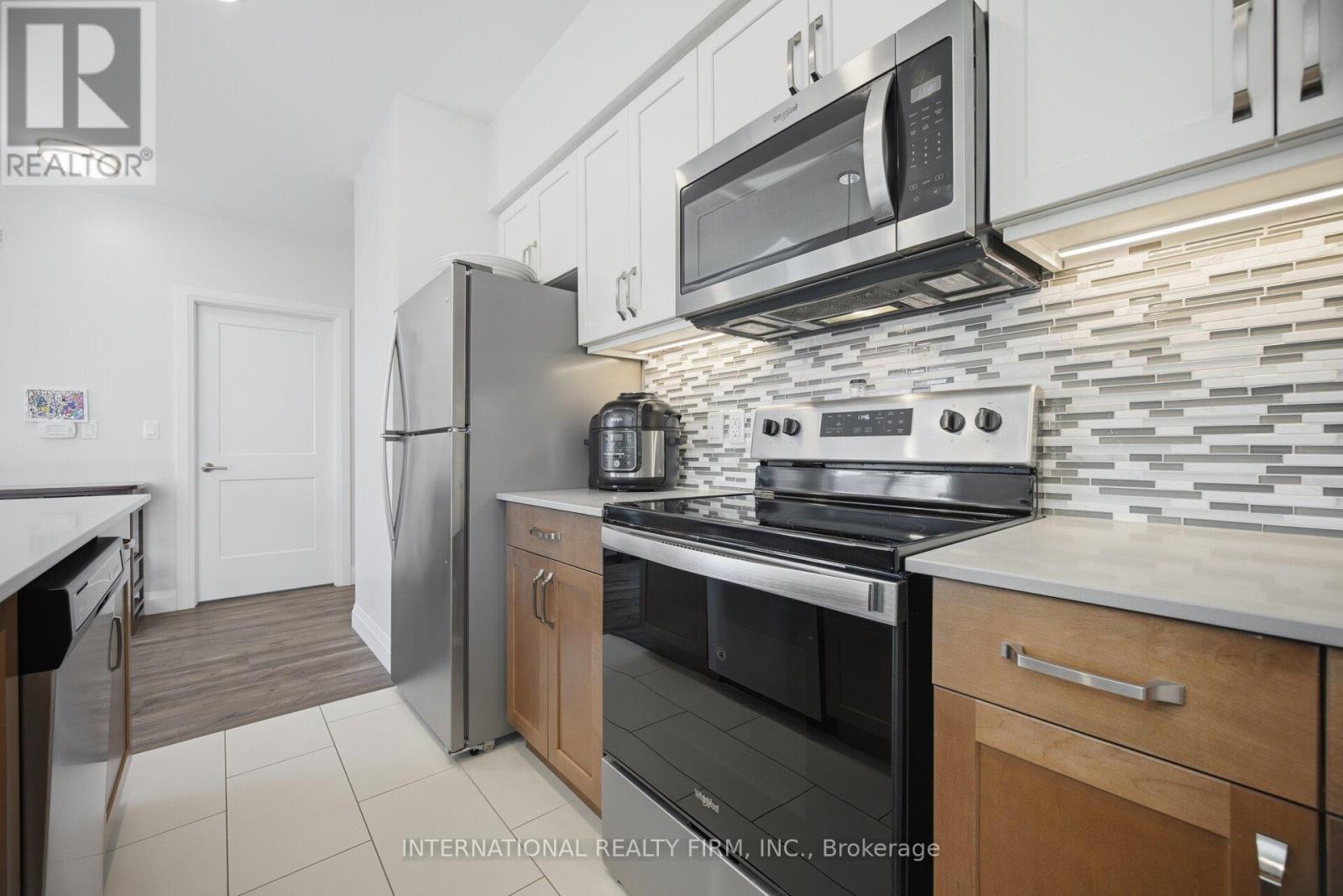 211 - 399 Queen Street S, Kitchener, Ontario N2G 0C4 - Photo 7 - X12932616