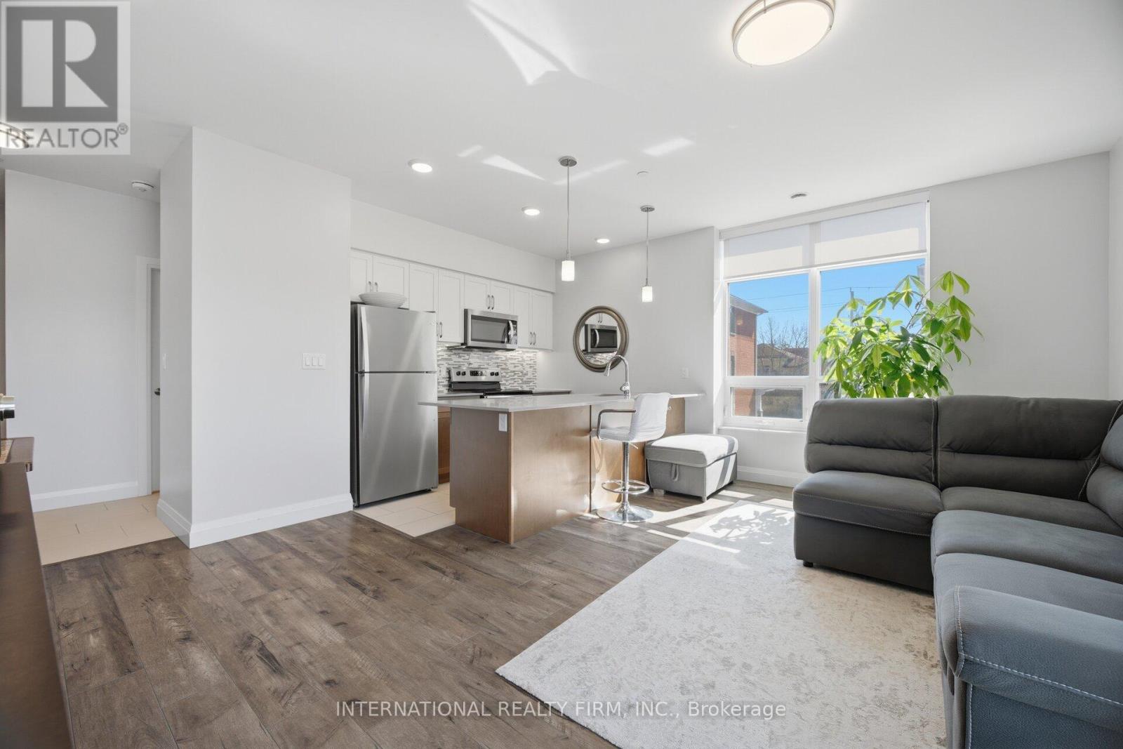 211 - 399 Queen Street S, Kitchener, Ontario N2G 0C4 - Photo 8 - X12932616