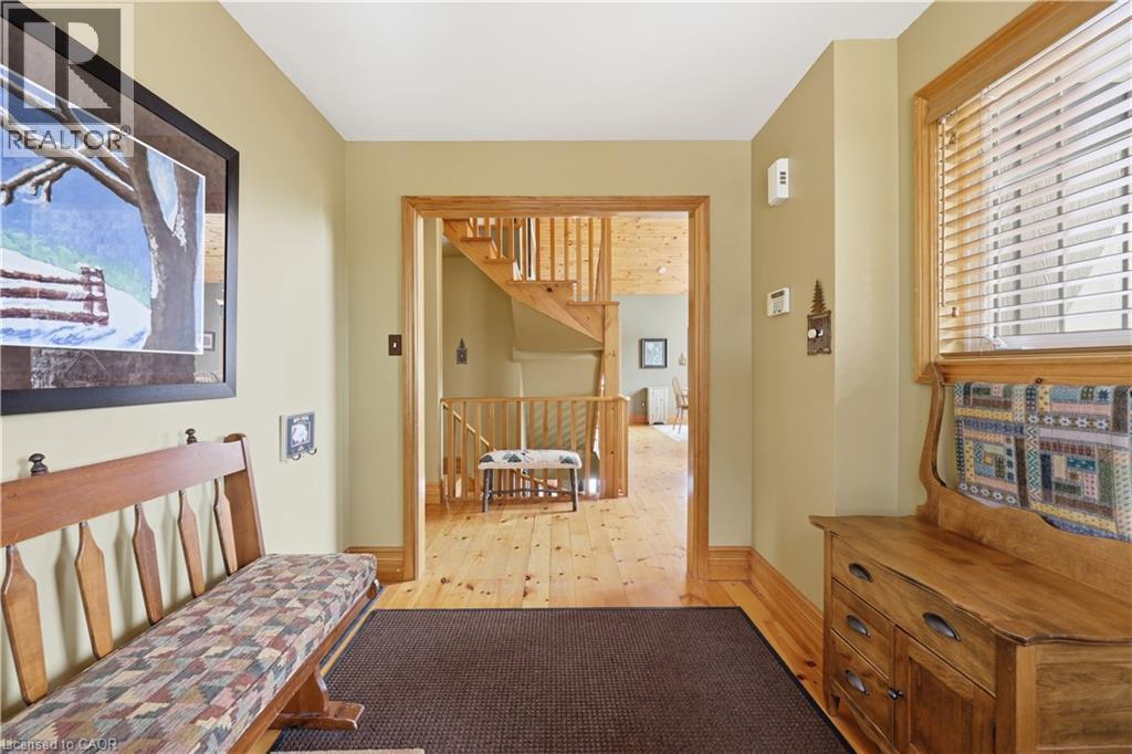 22 Lloyd's Traverse Crescent, Mulmur, Ontario  L9V 3H6 - Photo 5 - 40814662