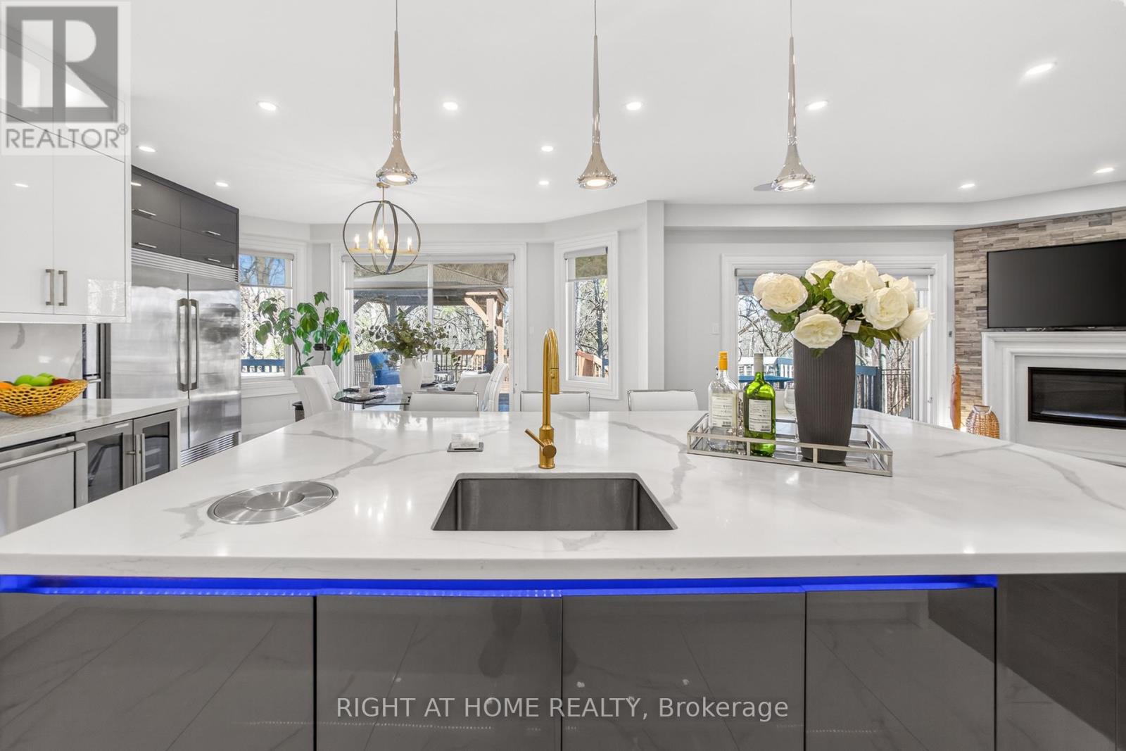 661 Wellington Street W, Aurora, Ontario  L4G 6J7 - Photo 21 - N12931326