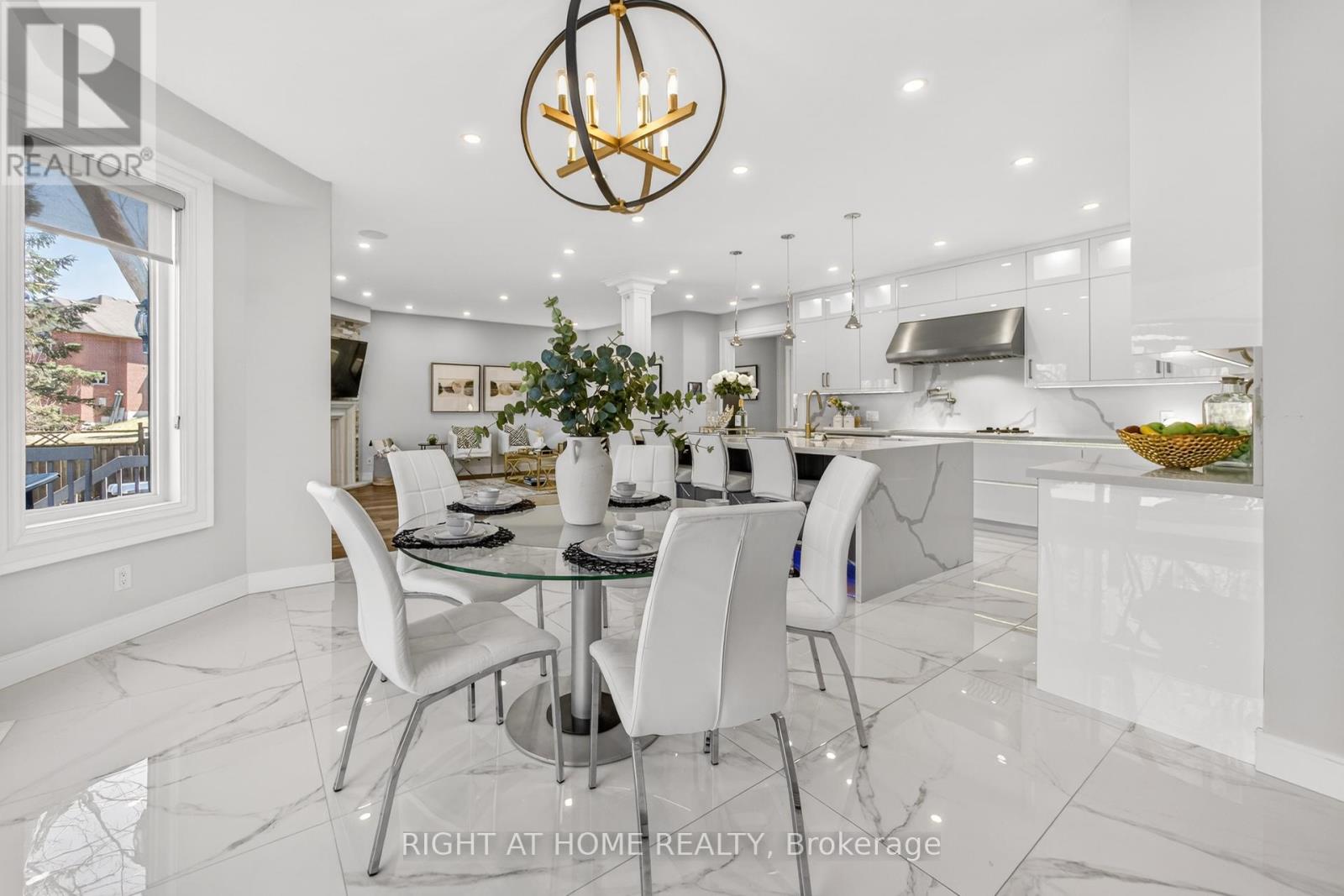 661 Wellington Street W, Aurora, Ontario  L4G 6J7 - Photo 19 - N12931326