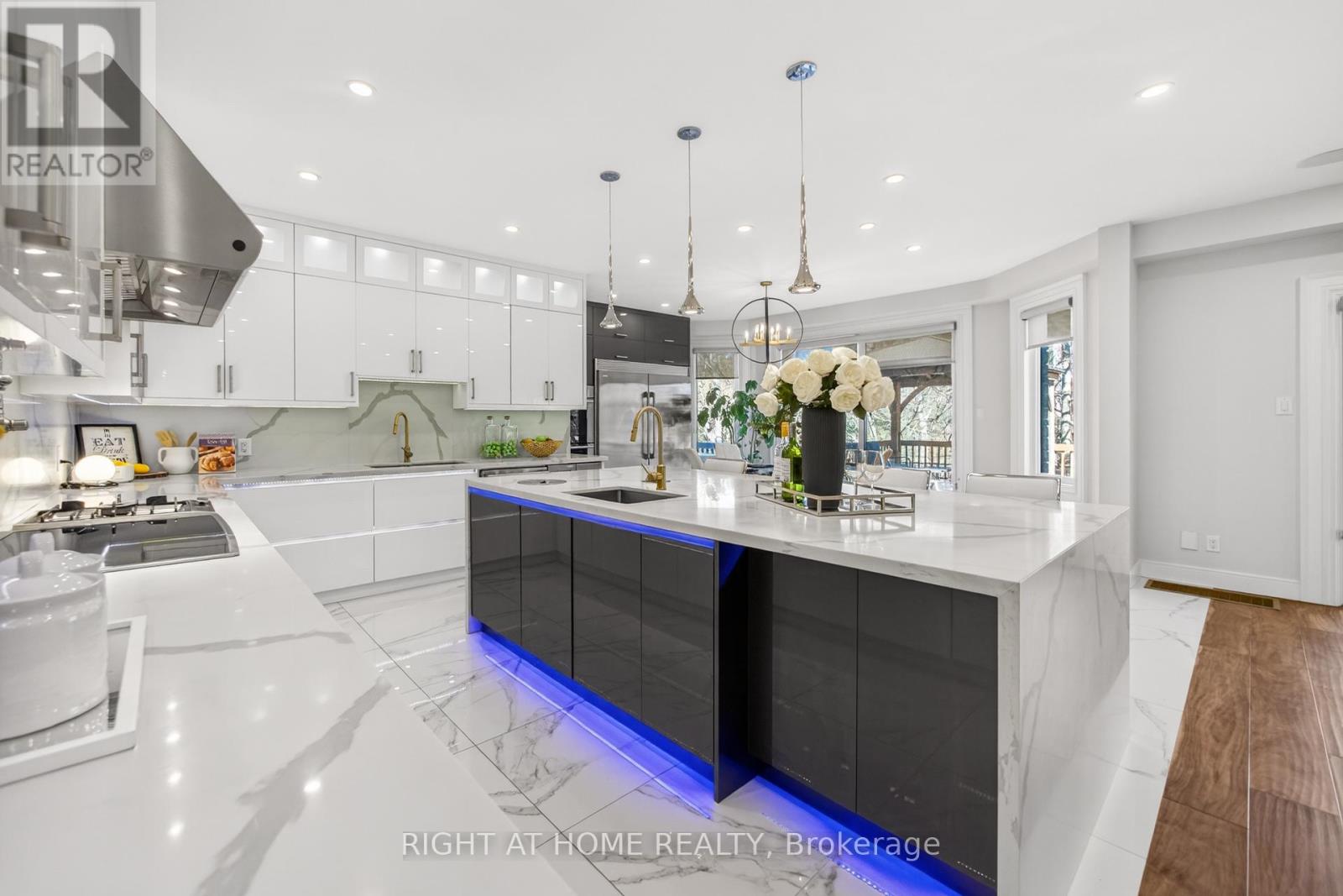 661 Wellington Street W, Aurora, Ontario  L4G 6J7 - Photo 20 - N12931326