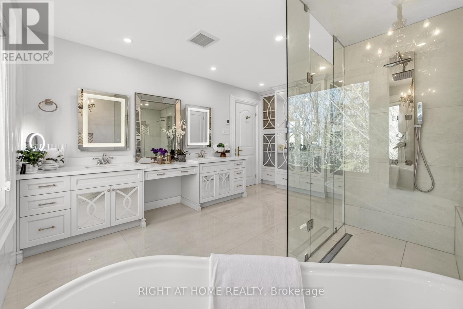 661 Wellington Street W, Aurora, Ontario  L4G 6J7 - Photo 27 - N12931326