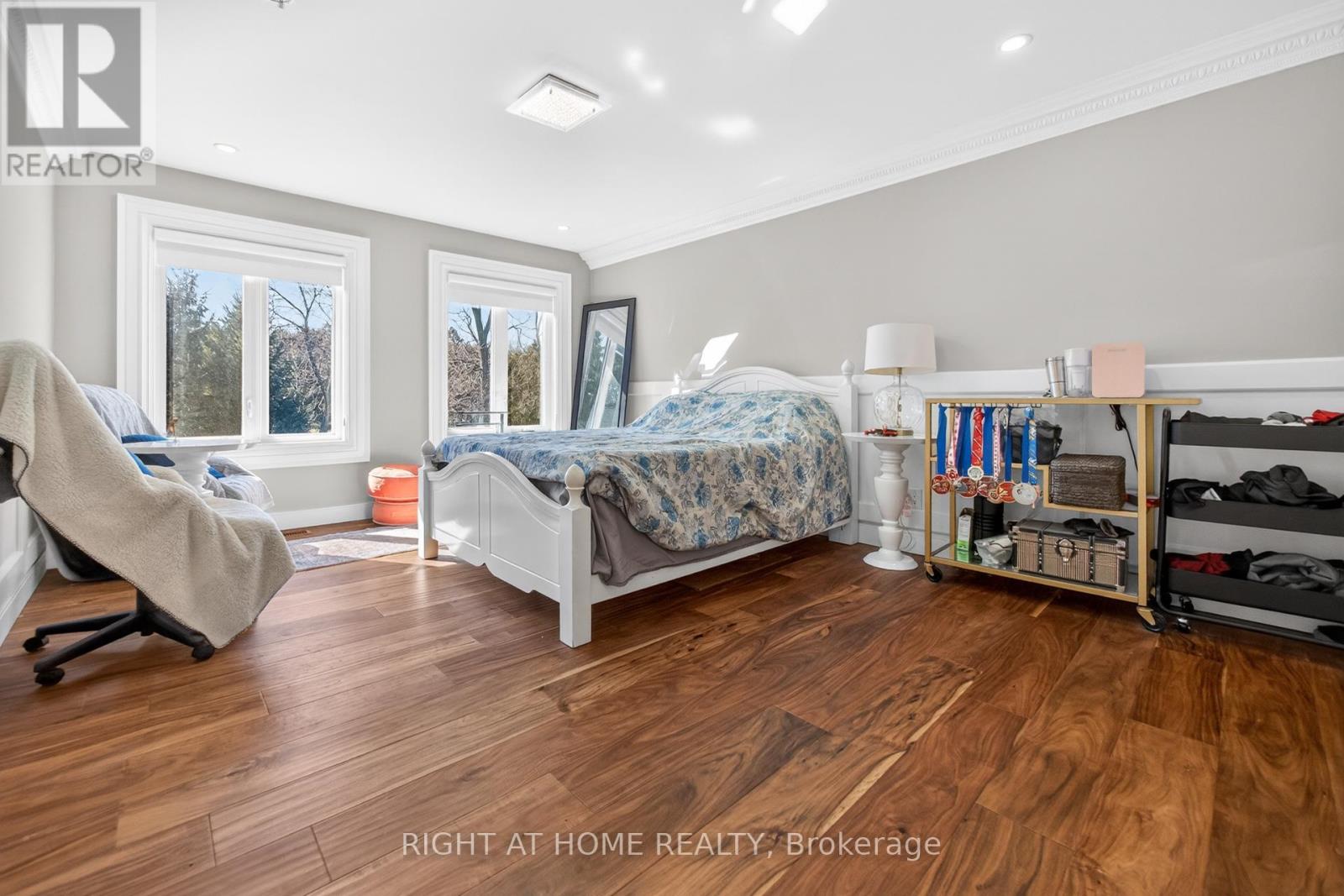 661 Wellington Street W, Aurora, Ontario  L4G 6J7 - Photo 32 - N12931326