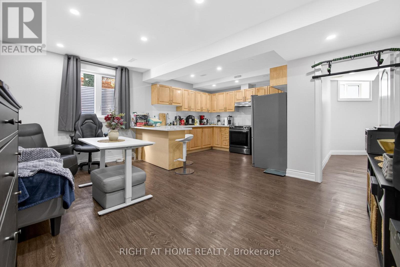 661 Wellington Street W, Aurora, Ontario  L4G 6J7 - Photo 35 - N12931326