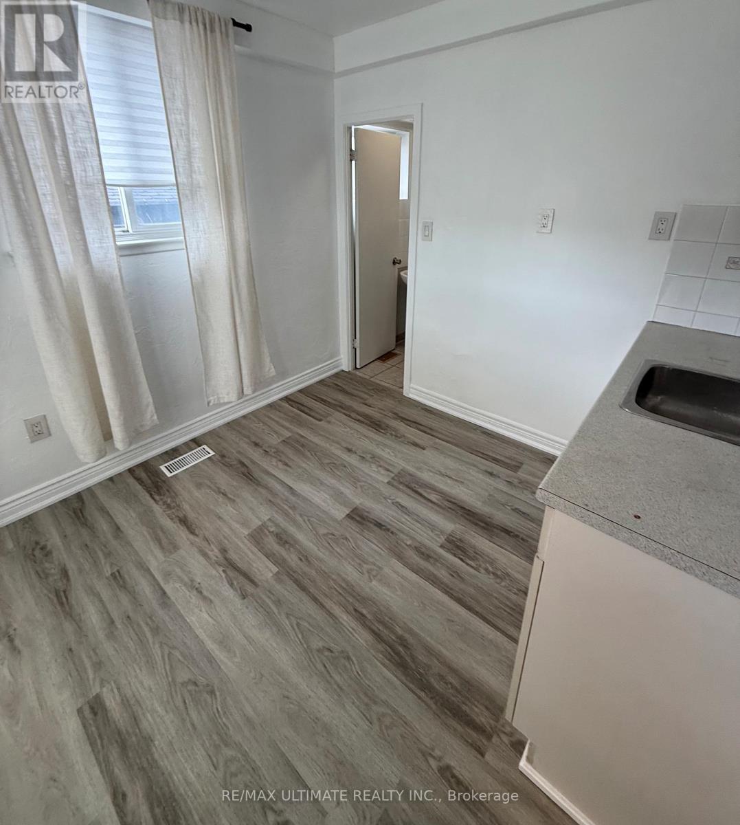 2a Auburn Avenue, Toronto, Ontario  M6H 2L7 - Photo 6 - W12925568