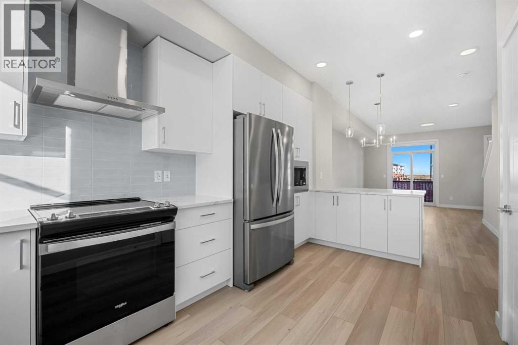 86, 285 Chelsea Court, Chestermere, Alberta  T1X 2W7 - Photo 13 - A2292199