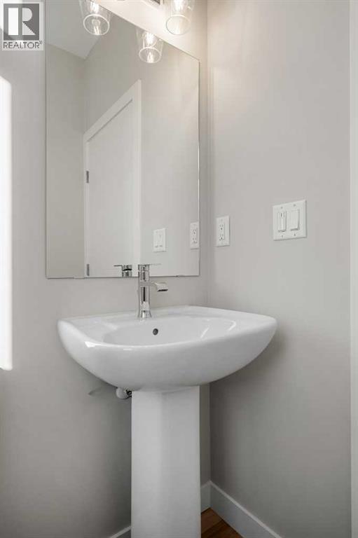 86, 285 Chelsea Court, Chestermere, Alberta  T1X 2W7 - Photo 14 - A2292199