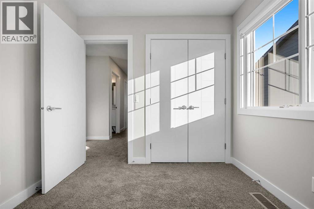 86, 285 Chelsea Court, Chestermere, Alberta  T1X 2W7 - Photo 27 - A2292199