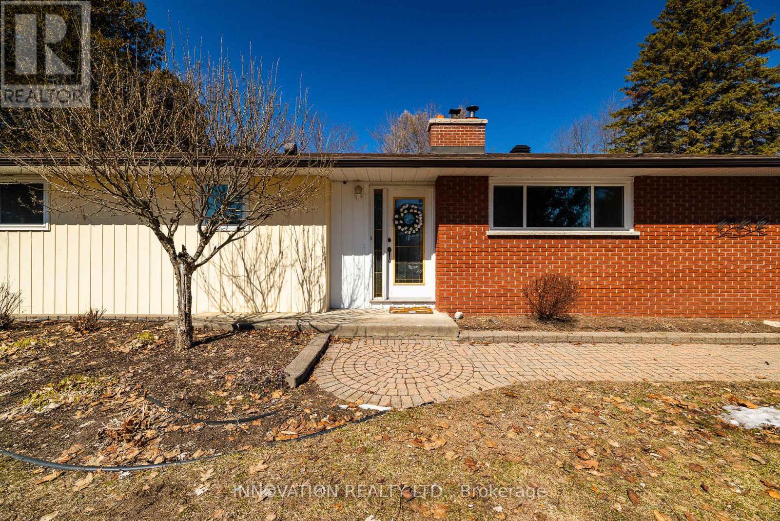 1303 Fairway Drive, Ottawa, Ontario  K4M 1B3 - Photo 5 - X12932650
