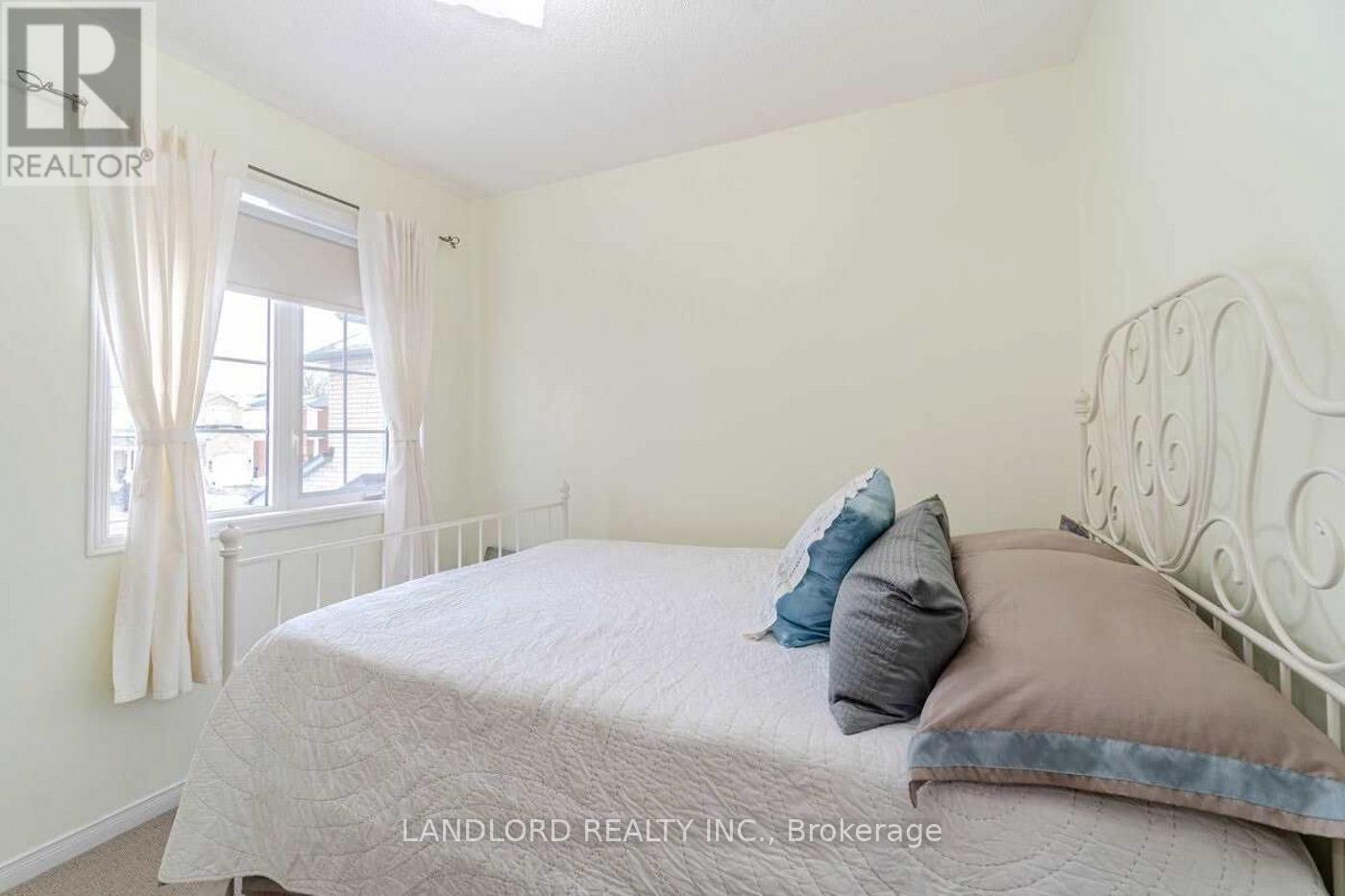 29 Andona Crescent, Toronto, Ontario  M1C 5J6 - Photo 15 - E12932652