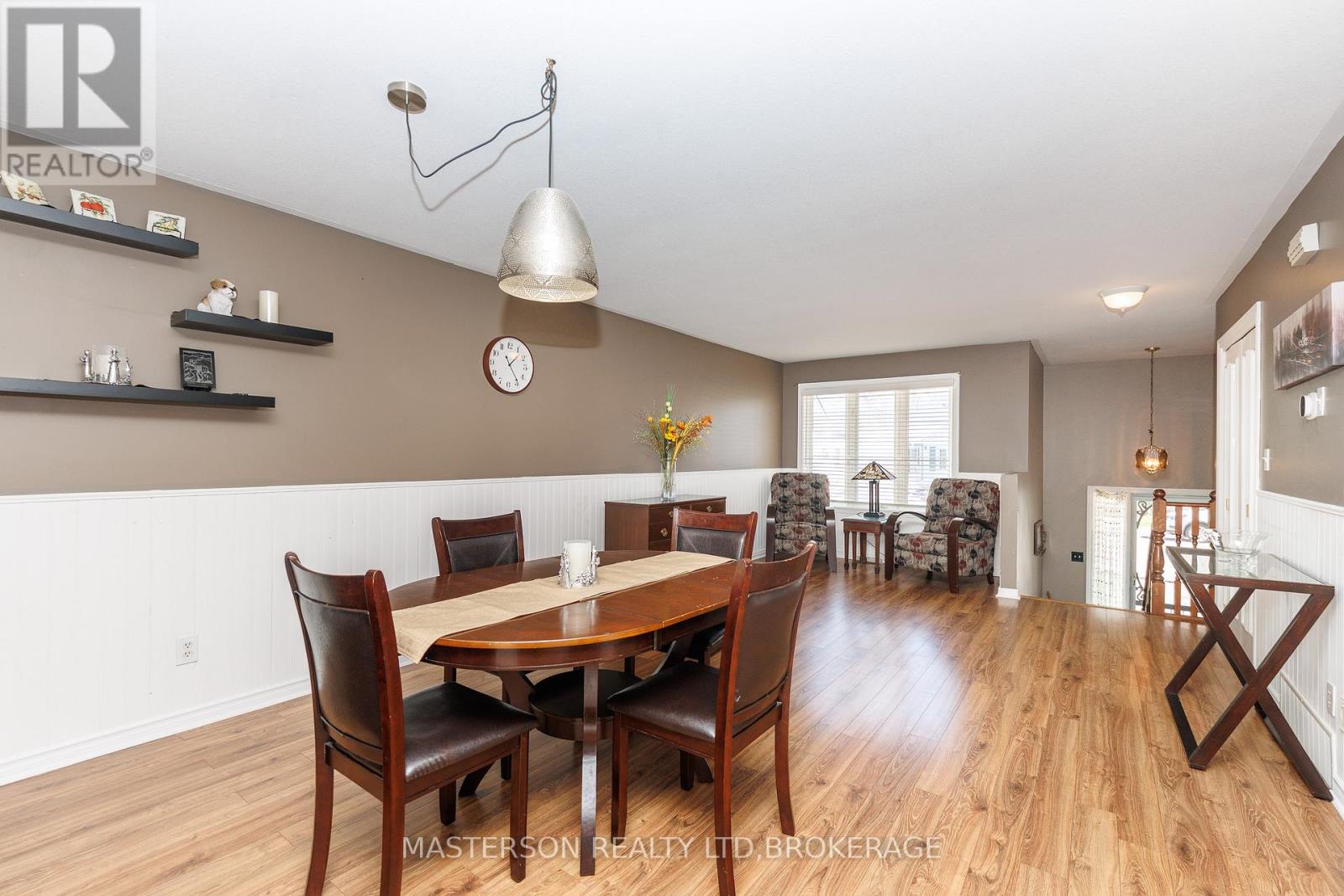 17 Lorne Street, St. Catharines, Ontario  L2P 3C6 - Photo 4 - X12932644