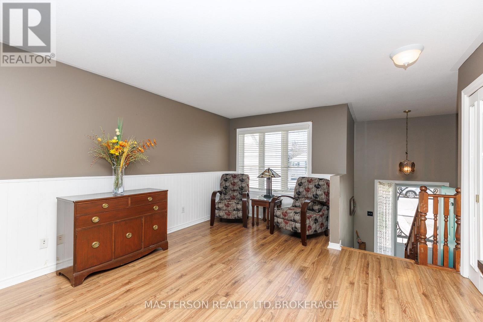 17 Lorne Street, St. Catharines, Ontario  L2P 3C6 - Photo 8 - X12932644