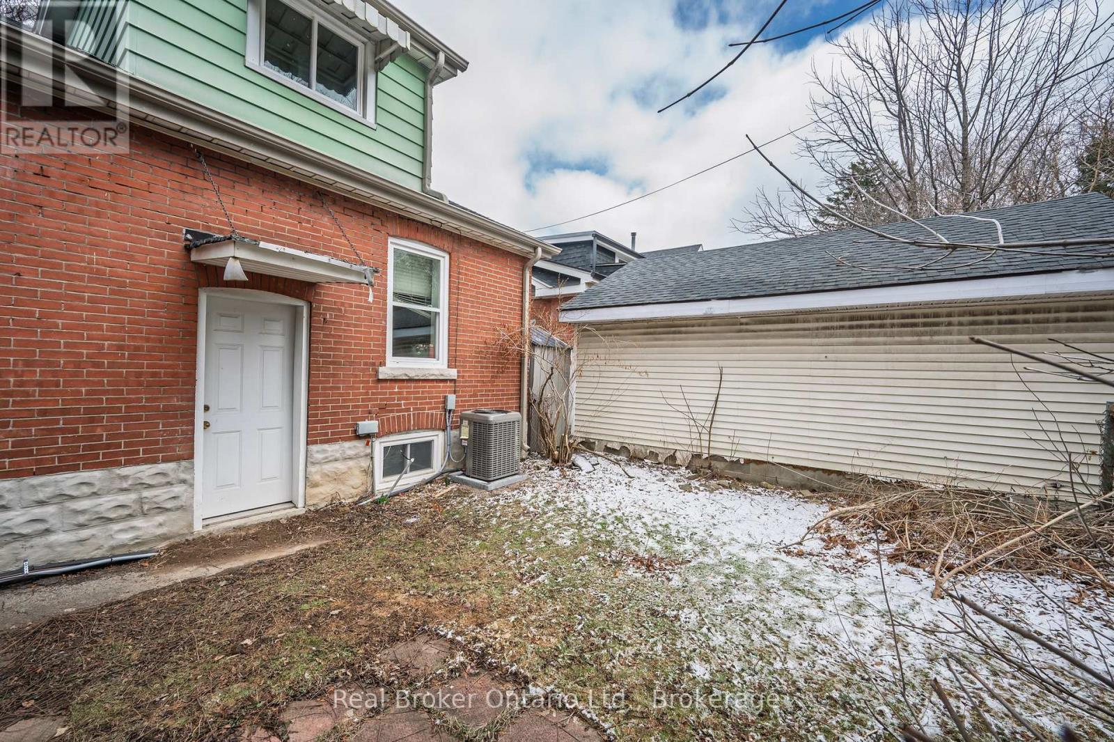 43 Sterling Street, Hamilton, Ontario  L8S 4H6 - Photo 34 - X12932668