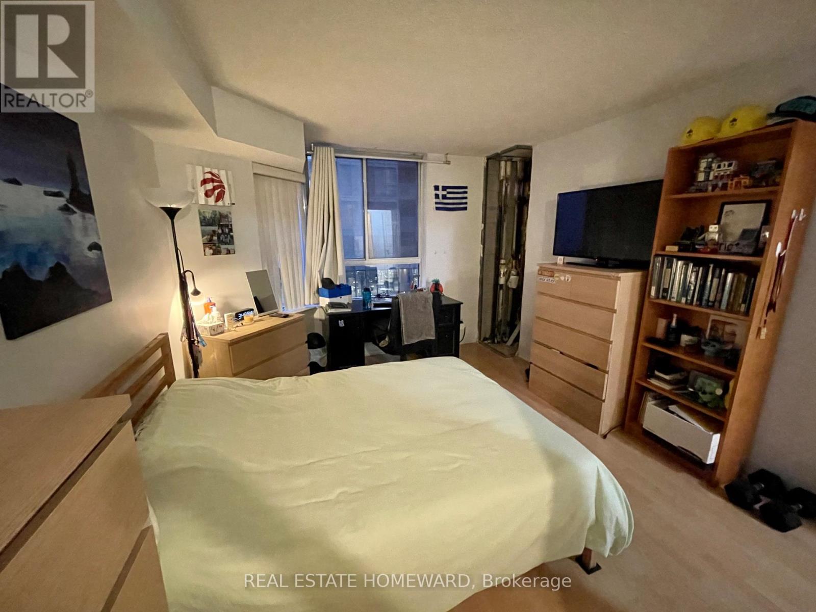 812 - 711 Bay Street, Toronto, Ontario  M5G 2J8 - Photo 16 - C12862436