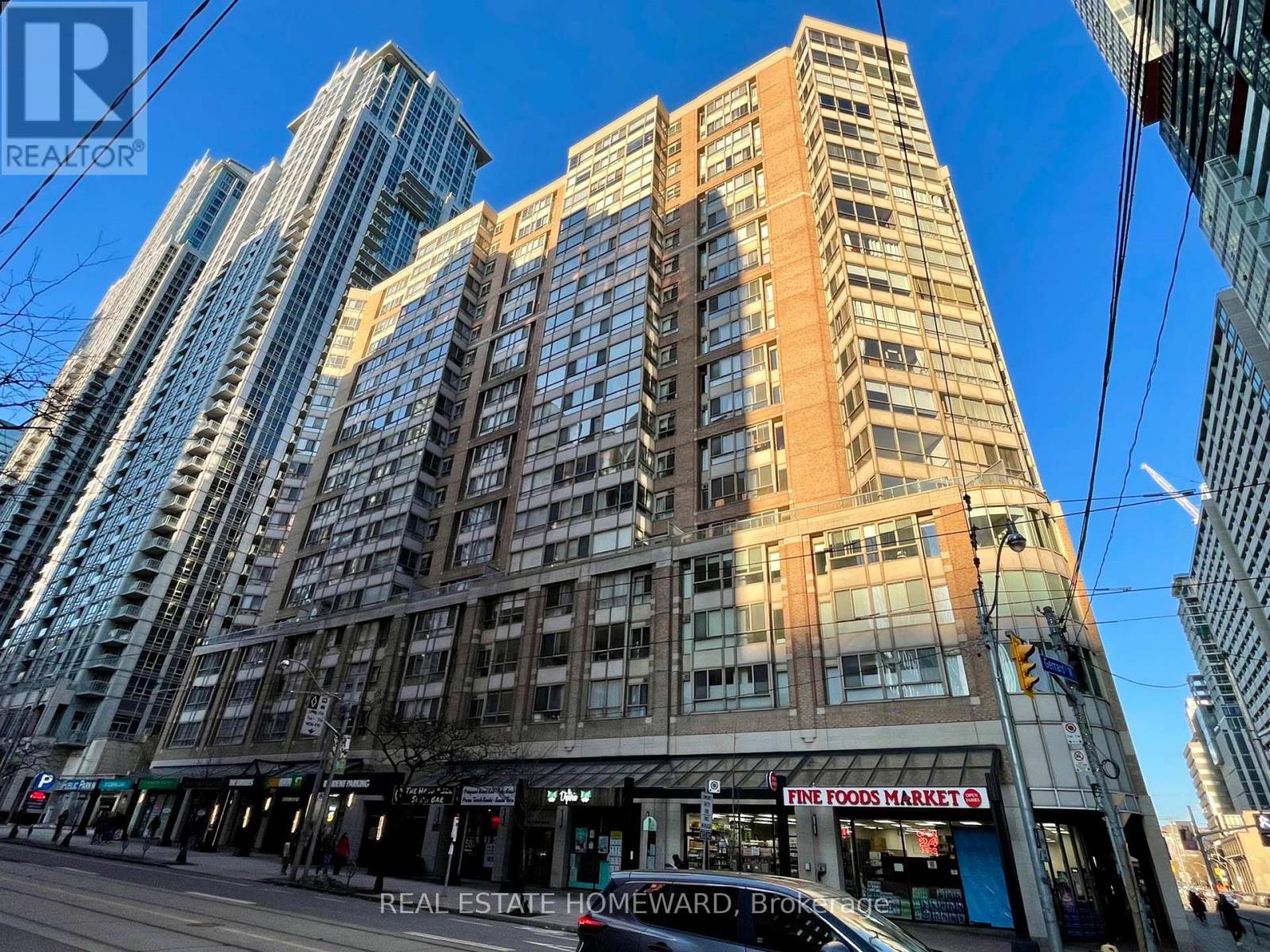 812 - 711 Bay Street, Toronto, Ontario  M5G 2J8 - Photo 2 - C12862436