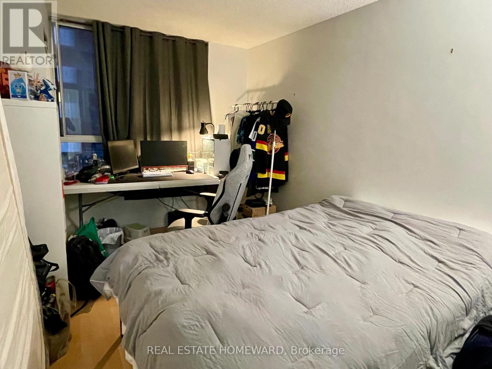 812 - 711 Bay Street, Toronto, Ontario  M5G 2J8 - Photo 21 - C12862436