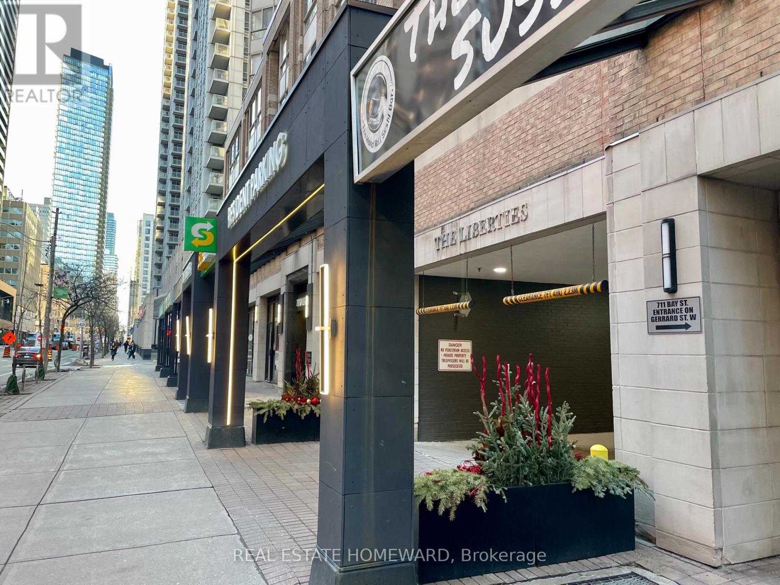 812 - 711 Bay Street, Toronto, Ontario  M5G 2J8 - Photo 3 - C12862436