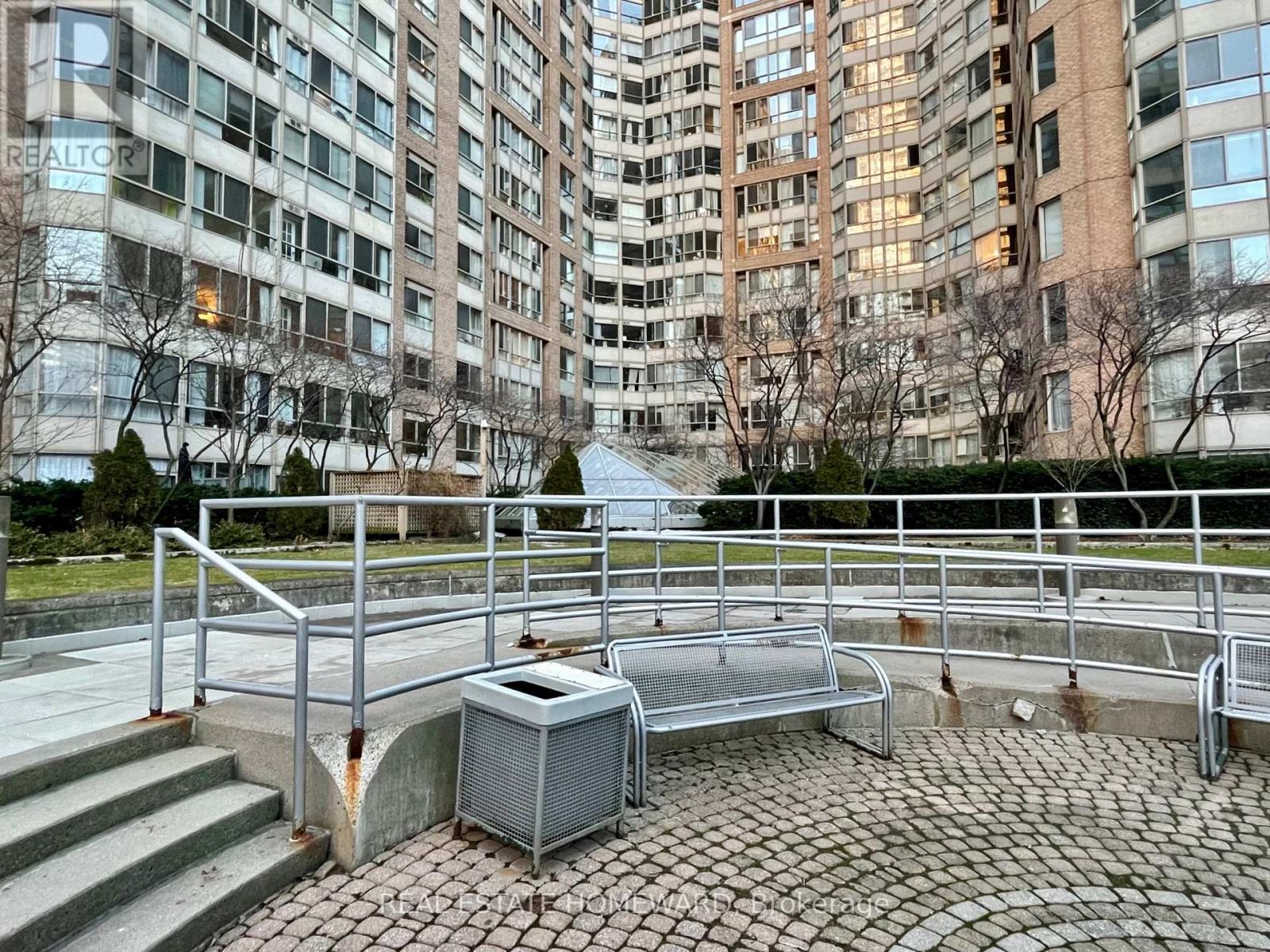 812 - 711 Bay Street, Toronto, Ontario  M5G 2J8 - Photo 36 - C12862436